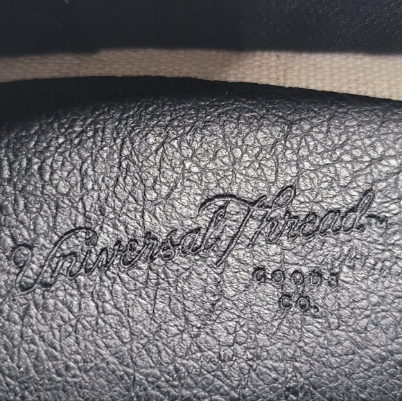 [405] Universal Thread Slip On Shoes - Picture 5 of 6